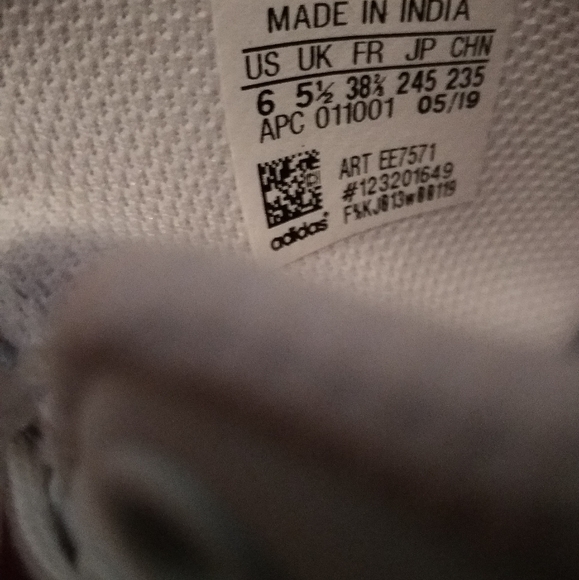 Stan Smith Script BNIB, Size US7.5 unisex - Picture 5 of 12